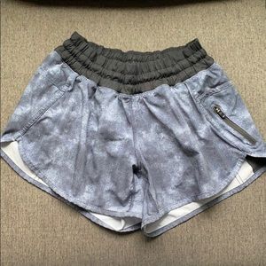 Lululemon | Tracker Short IV